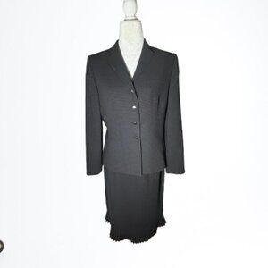 Women's Black with Tiny Red Dots 2 Piece Skirt Suite - Size 8P